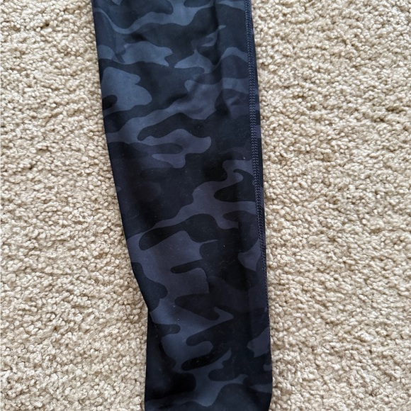 Camo Leggings - Picture 5 of 6